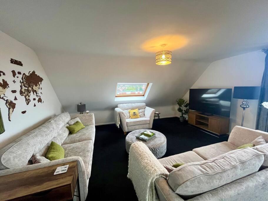 Bs - Luxury Top Floor 4 Bed Apartment With Garage In Town Centre - No Lift Stratford-upon-Avon Exterior foto
